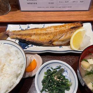 本日のお魚定食　大盛り(neaR食堂)