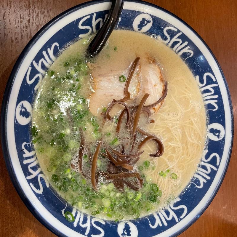博多ShinShinらーめん(博多らーめんShin-Shin KITTE博多店)