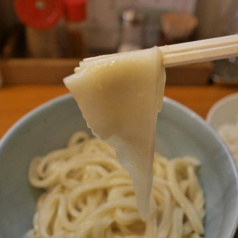 醤油うどん(上を向いて)