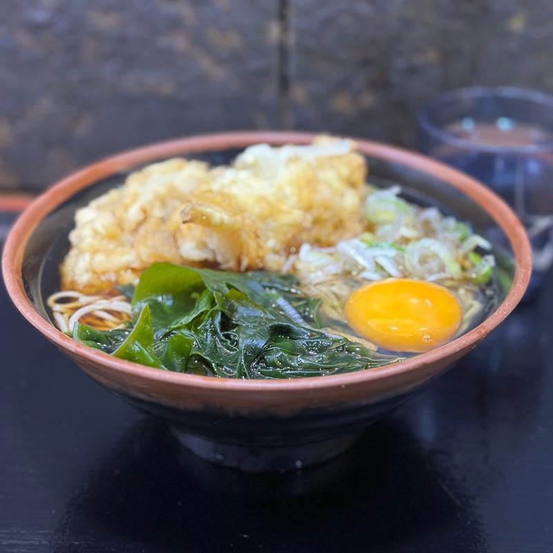 玉ねぎ天そば(信州そば 本陣 ルミネエスト店)