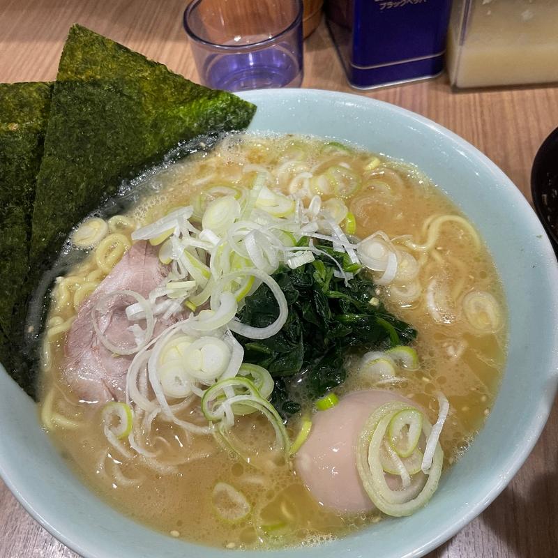 ラーメン中、薬味増し(ラーメン千家 根岸店)