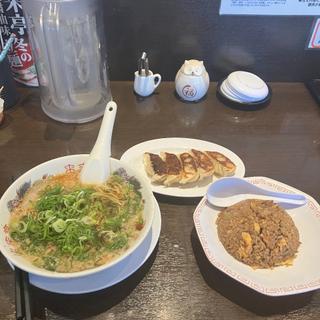 こってりがっつり定食(来来亭 国母店 )