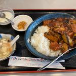 麻婆茄子と揚げ豆腐丼(陳家菜房)