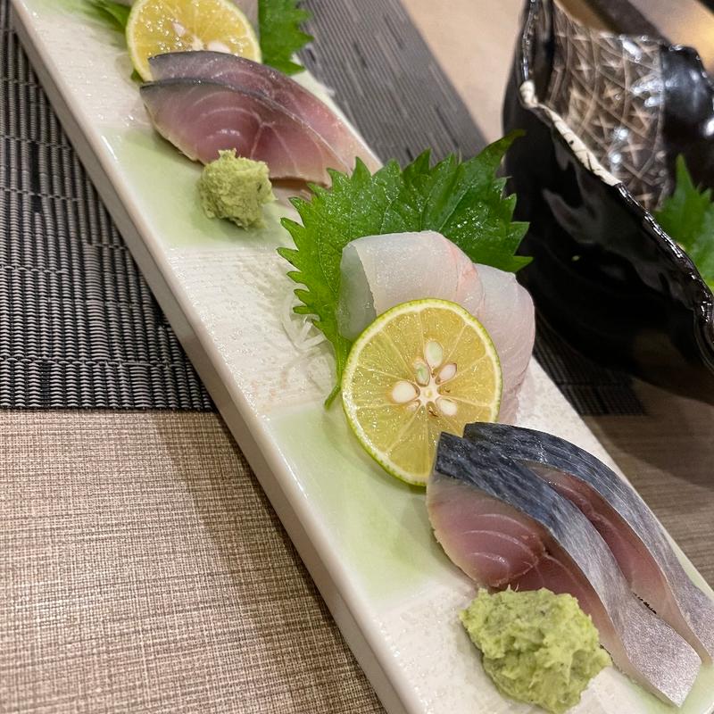 〆鯖＋ヒラメの刺し身(つづみ )