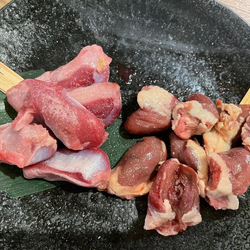 砂肝とハツ(鶏焼き居酒屋 とりでん)