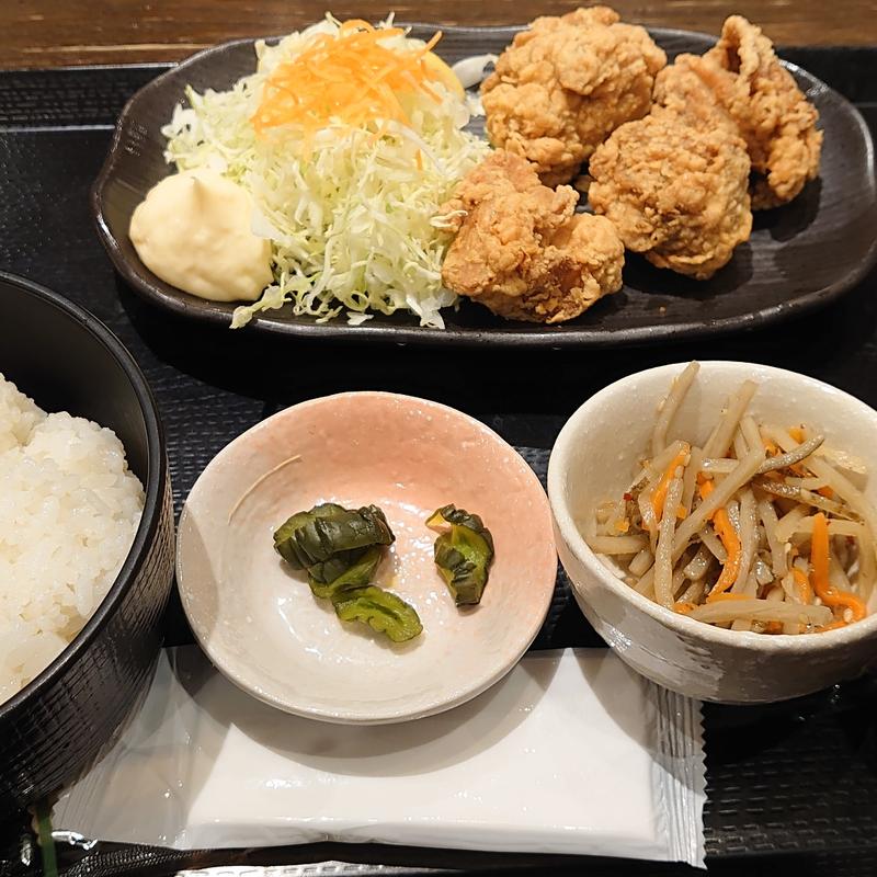 鶏唐揚げ定食(豊洲市場 さかな酒場 魚星 阪急大井町ガーデン店)