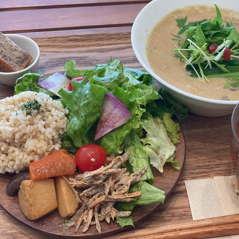 ゴボウとキノコの豆乳腸活スープ(L for You AOYAMA 海老名)