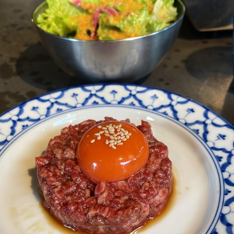 黒毛和牛ユッケセット(yakiniku.ushicoco.)