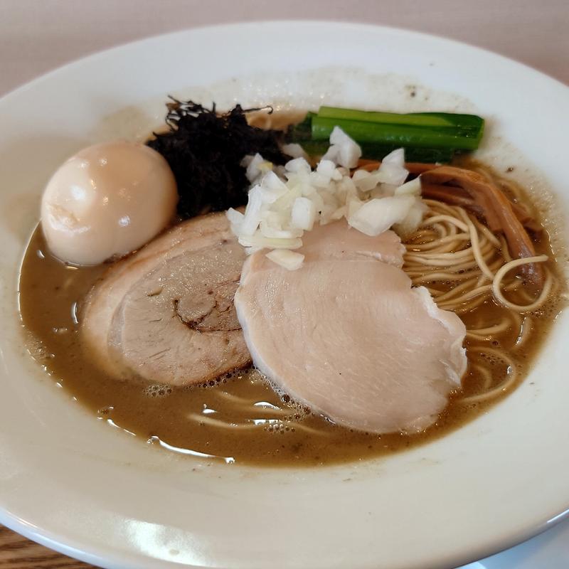 濃厚煮干しラーメン(麺処 隆)