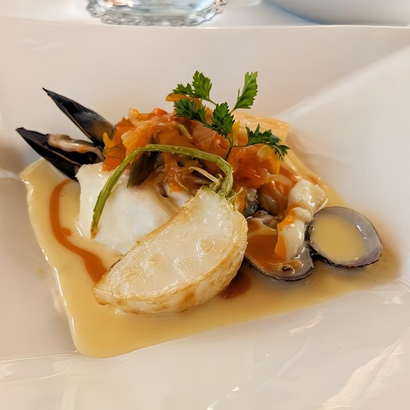 真鯛のマリニエール風 エビのソース レンズ豆添え(レストラン タガミ （Restaurant Tagami）)