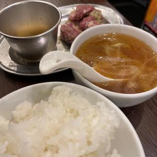ガリバタハラミ　白米野菜スープ(大衆ホルモン 肉力屋 大井町東口店)