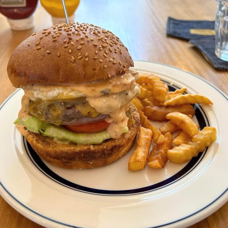 チーズエッグサウザンドバーガー(WAVES)