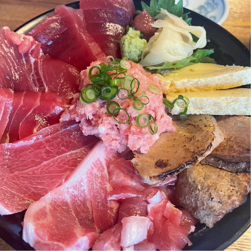 特選まぐろ丼(まぐろ専門店 がお)