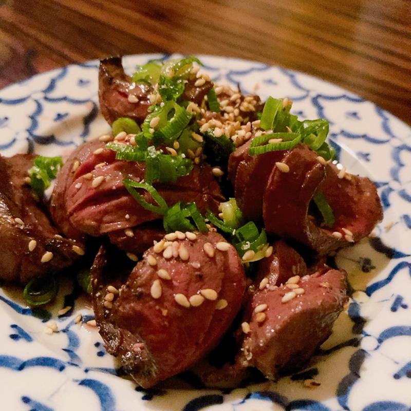 牛ハツの炙り(ワイン食堂 ITADAKIYA)