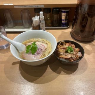 塩ラーメン(らぁ麺 まる鈴 本厚木店)