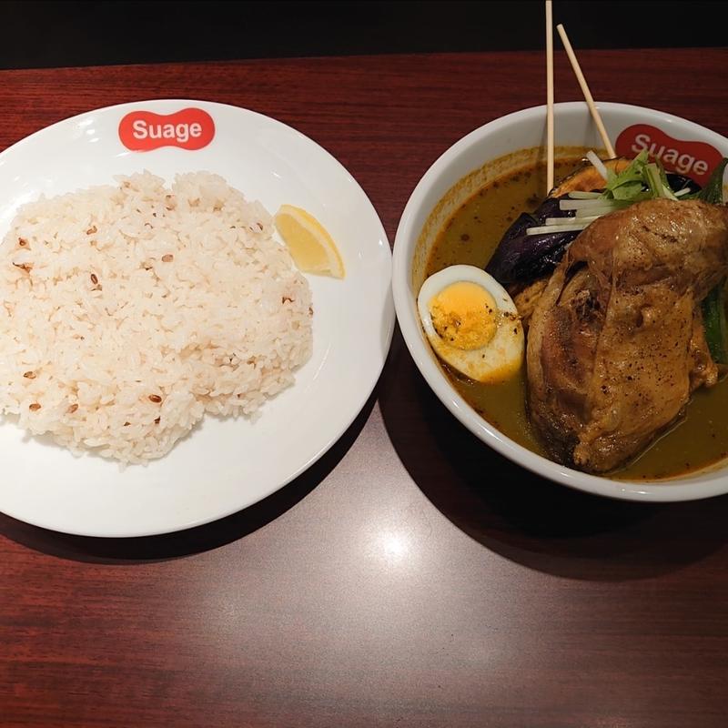 チキンレッグと野菜カレー(北海道スープカレー Suage 吉祥寺店)