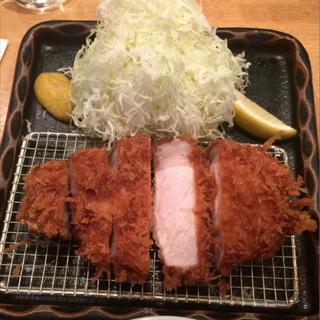 特ロースとんかつ(ポンチ軒 )