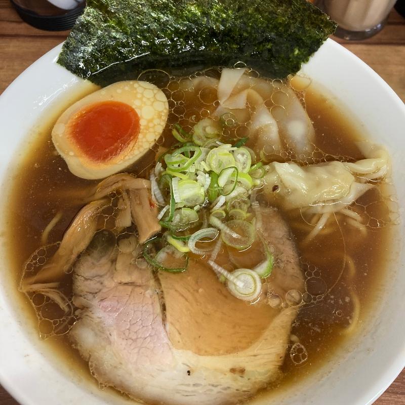 特撰角麺醤油(郡山駅前らーめん 角麺 Kadomen)