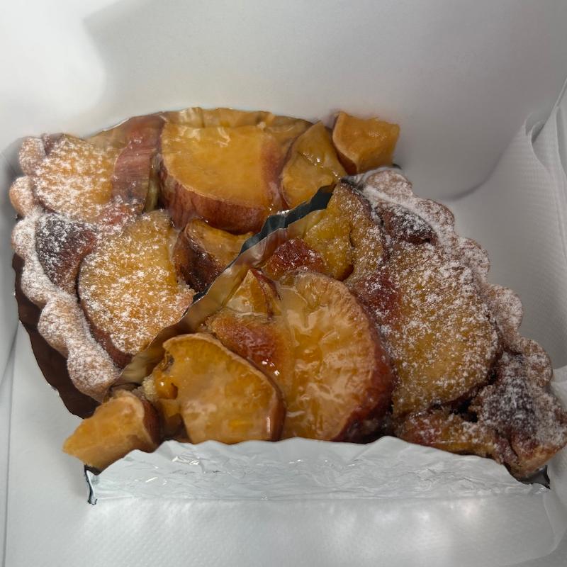 安納芋のタルト(パティスリー ラシーヌ)