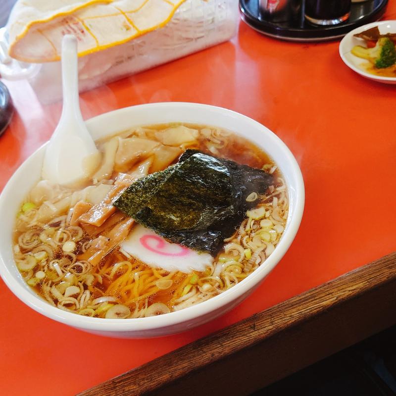 ワンタンメン(満腹ラーメン三宝)