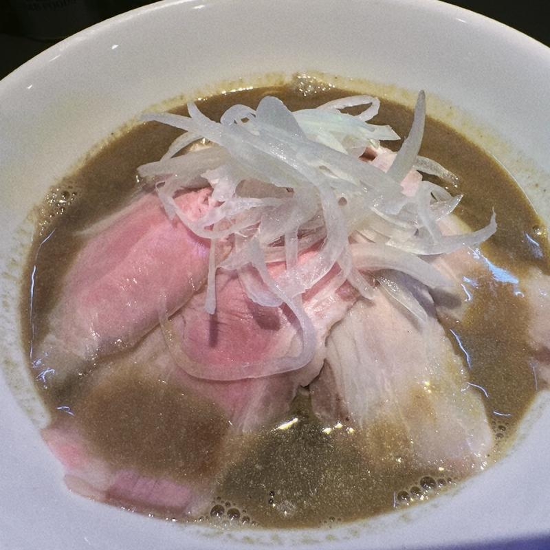 淡麗肉中華蕎麦（醤油）(煮干乱舞)