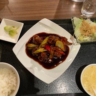 黒酢酢豚定食(黄金の華 亀戸店)
