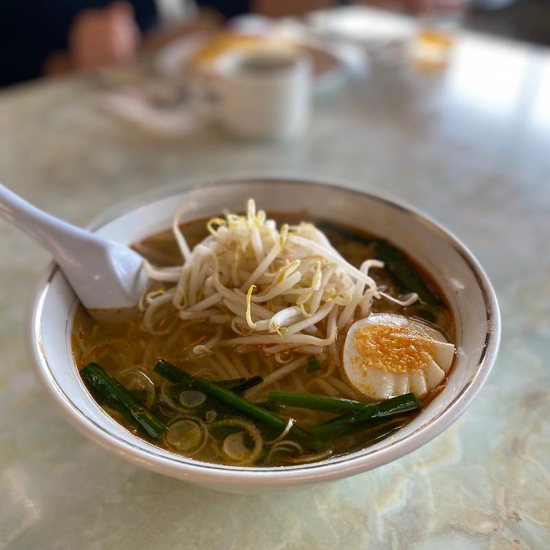 四川風塩ラーメン(マルカンビル大食堂)