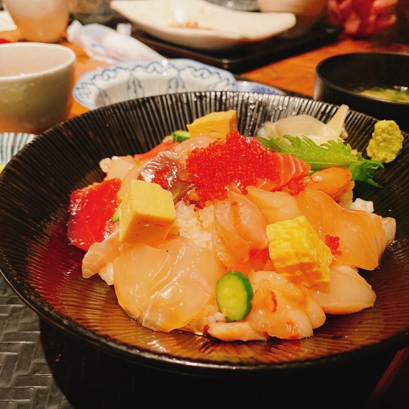 海鮮ばらちらし丼(七代目 寅)