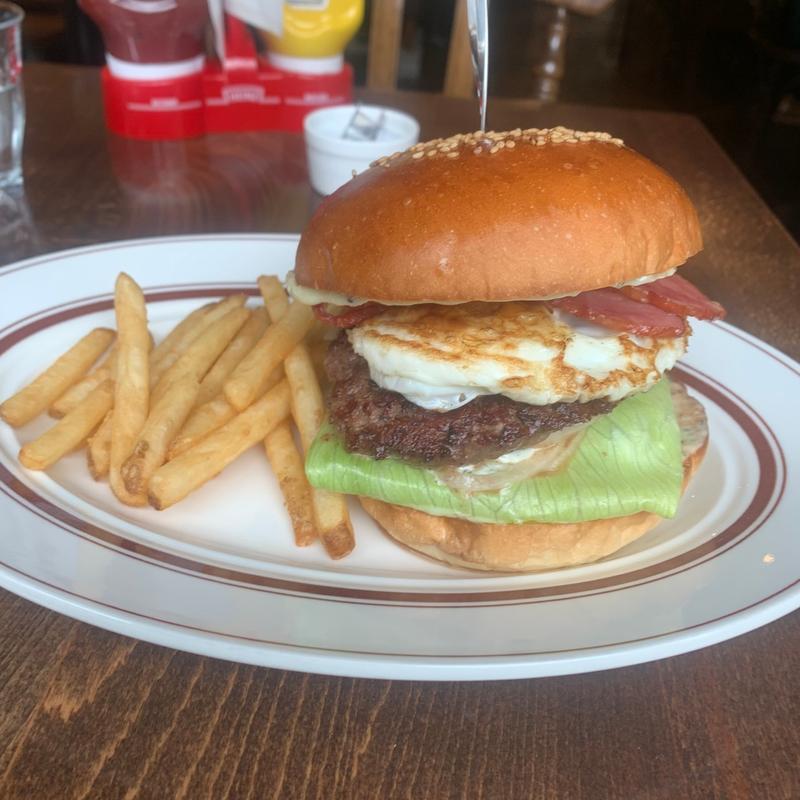ベーコンエッグバーガー(CAFE.ALPS)