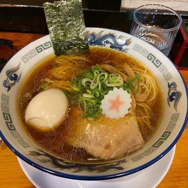 鶏醤油ラーメン煮卵トッピング(細麺)(ラーメン わら)