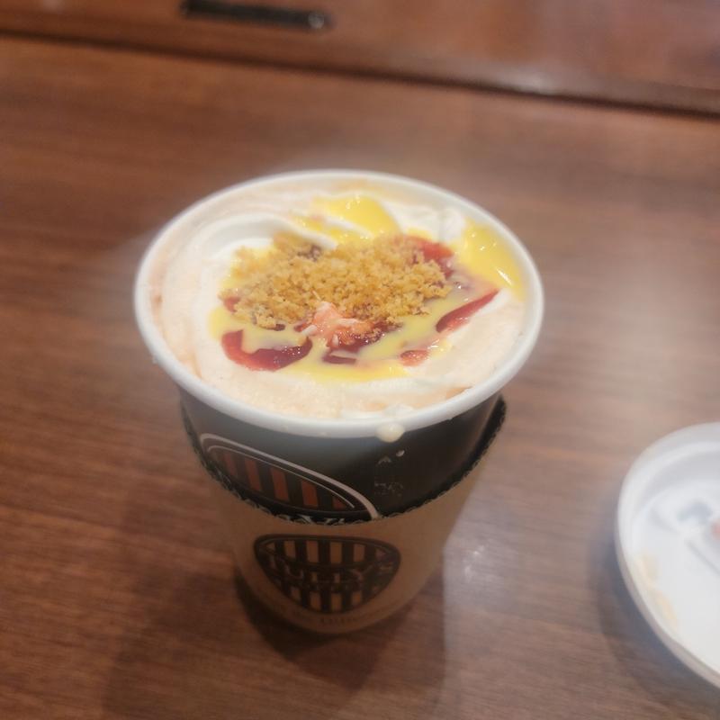 苺ミルフィーユロイヤルミルクティー(TULLY'S COFFEE)