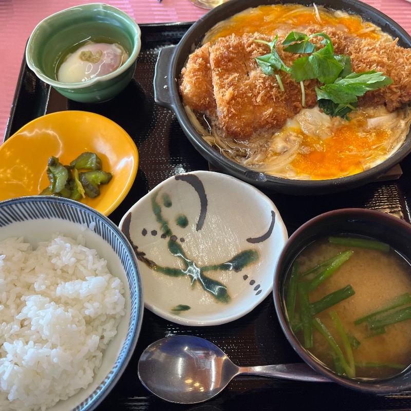 かつ煮定食(東蔵王ゴルフ倶楽部 レストラン )