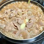 豚バラキャベツのじゃがバタ旨味噌鍋 くるみ入り(ベルクス 東墨田店)