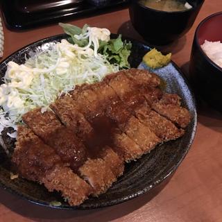 チキンデミカツ定食(焼肉まるしま 本店)