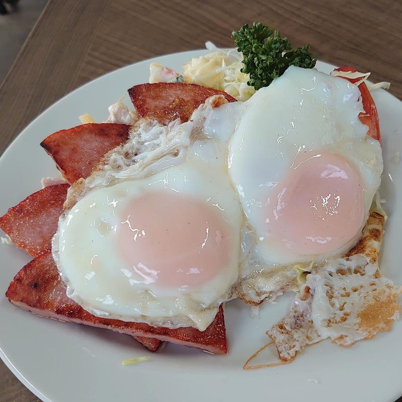ハムエッグ(さつき食堂 )