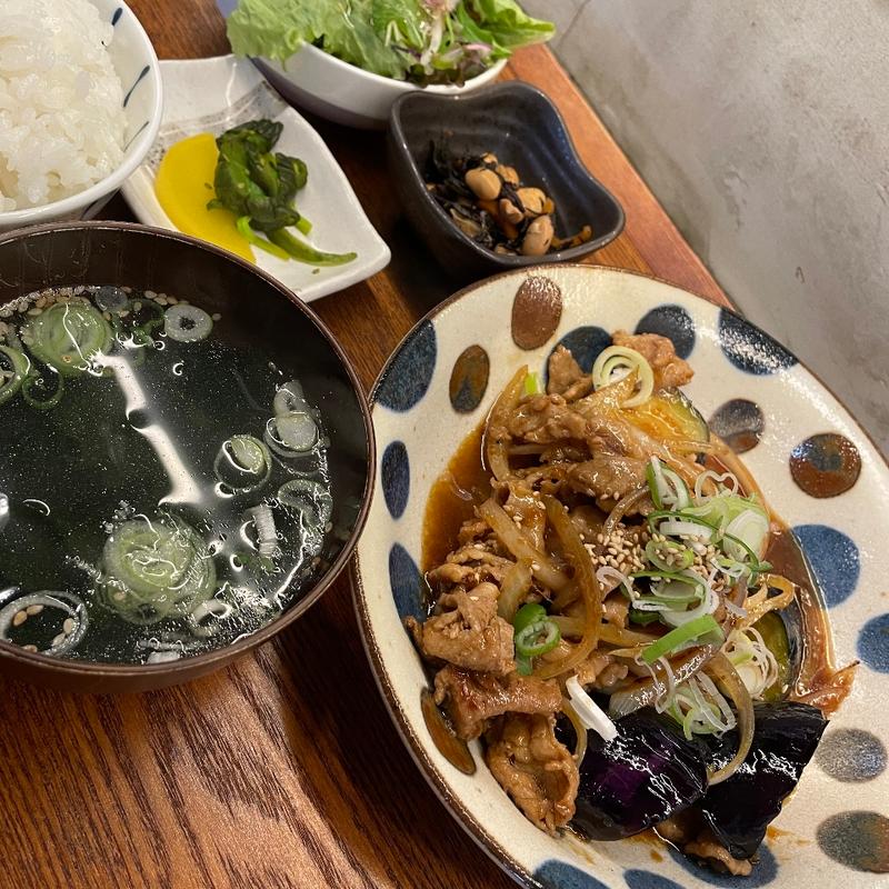 なす豚味噌炒め定食(はこざき駅前食堂)