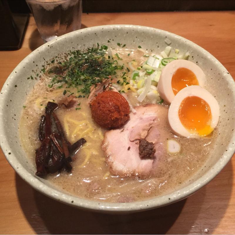 味玉入り辛味噌ラーメン(つじ田 味噌の章)