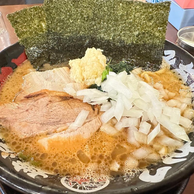 家系ブラック(横濱家系らぁめん 辻田家 石橋店)