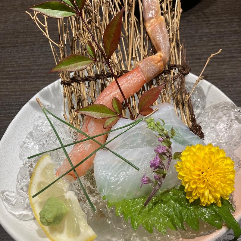 ズワイ蟹とカワハギのお造り(博多 かに福)