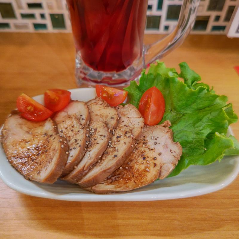 しっとりレアチャーシュー(串揚げとワイン はち2nd)