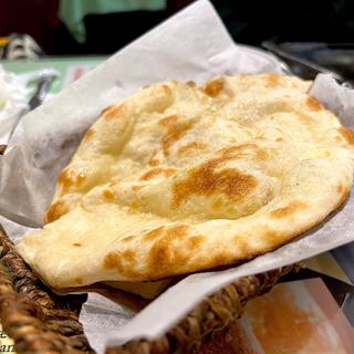 お替わりナン ハーフ(ナマスカ 仙台南町通り店 （NAMASKAR）)