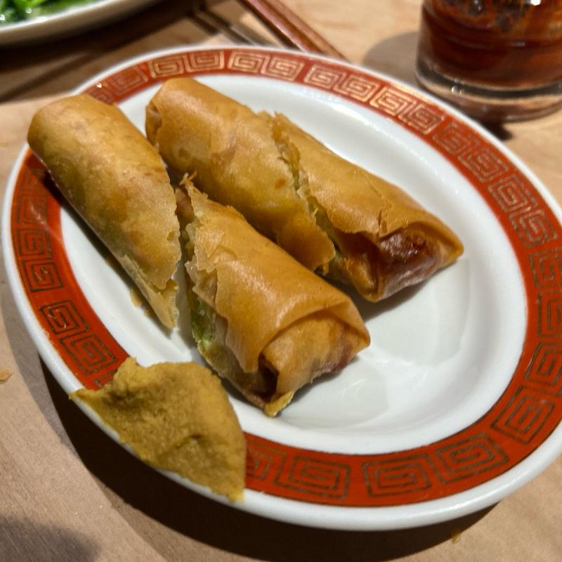 海老とアボガドの春巻き（2ヶ）(中華料理もみぢ)