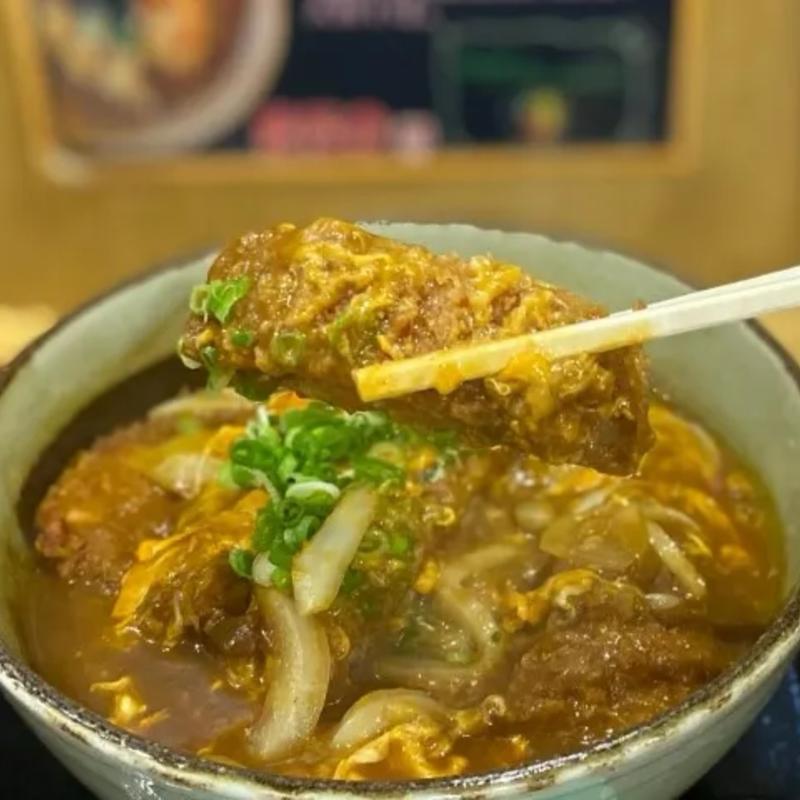 カツ玉カレーうどん(自家製うどん 和匠（わしょう）)