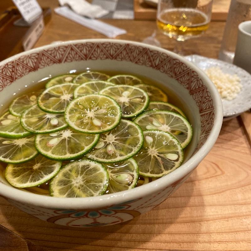 すだち蕎麦(そばの実 一閑人 （いっかんじん）)