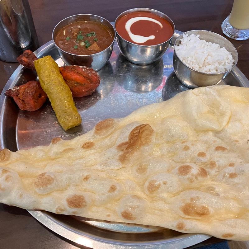 スペシャルセット(インド・ネパールアジアン料理 ヒマラヤダイニング Indian Nepali Asian Dining Himalaya Dining)