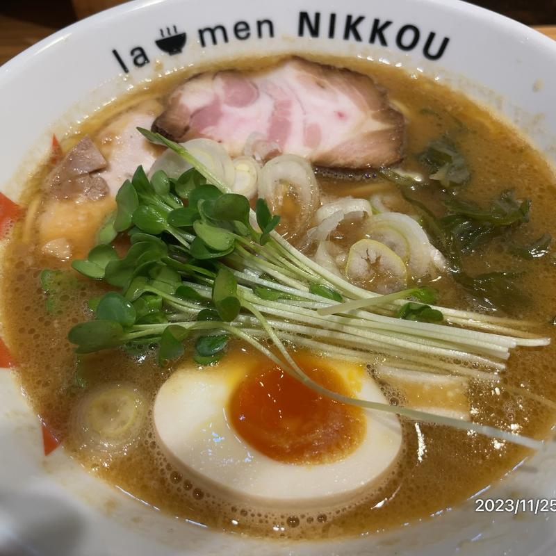 鶏白湯のしょうゆ(ラーメン にっこう)