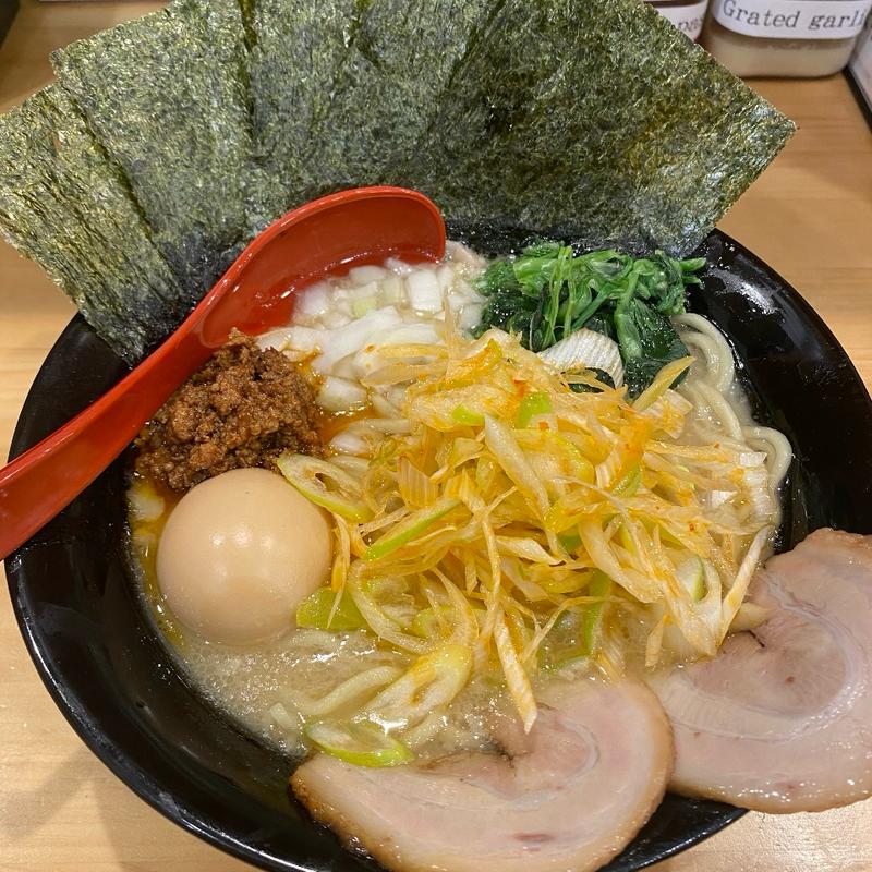 豚骨ラーメン極み(横浜家系ラーメン そだし)