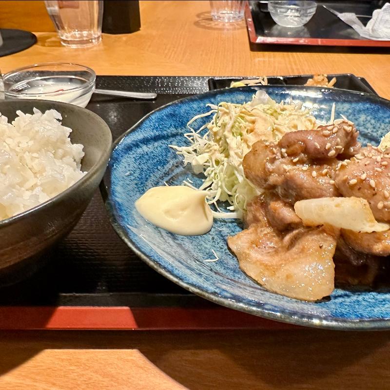 生姜強め！生姜焼き定食(肉酒場ケナシバ)