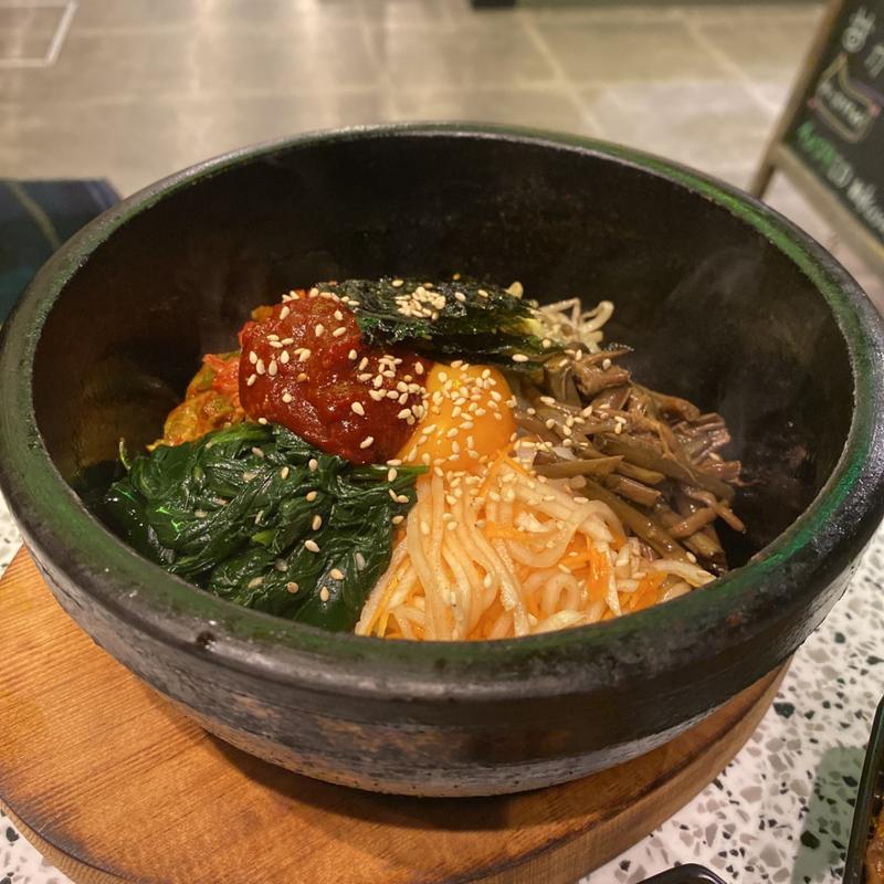 石焼ビビンバ(ニクヤセジョン)