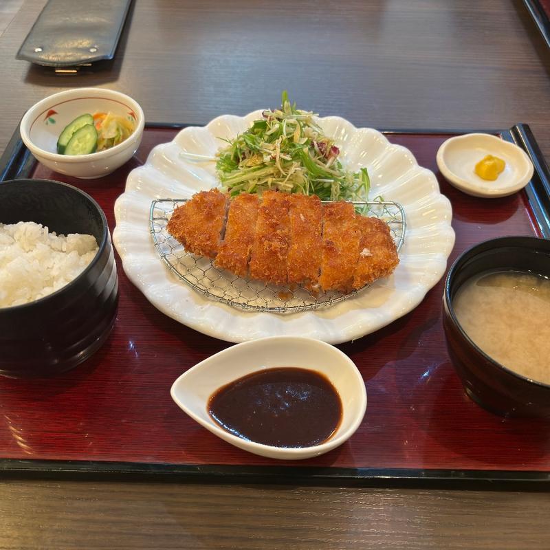 とんかつ定食(佐島水産 みなとみらいグランドセントラルテラス店)